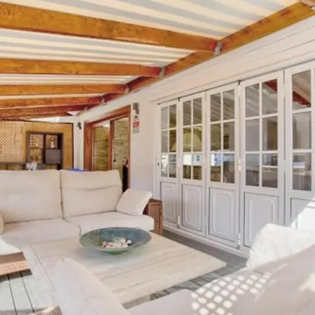 Nice Apartment In Costa Adeje With Outdoor Swimming Pool, Wifi And 1 Bedrooms Apartmán Costa Adeje (Tenerife)